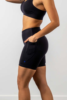  Mid Waist Mid Shorts - Black - RunFaster